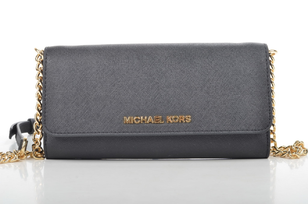 Eine Michael Kors Handtasche.
