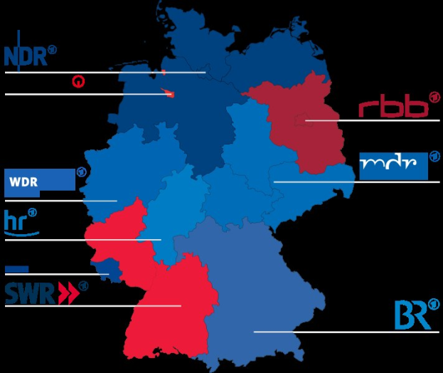 Eine Deutschlandkarte, die Bundesländer in Rot und Blau hervorhebt, um die Ergebnisse der Wahl von 2016 anzuzeigen, mit Text, der die Namen der Kandidaten, Daten und zusätzliche Details bereitstellt.