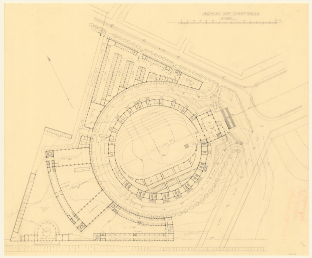 Schwarz-weißer Architekturplan einer Stadionfläche mit umliegenden Gebäuden, betitelt als der vorgeschlagene Sportsaal in London, mit handschriftlichen Anmerkungen auf dem Papier.