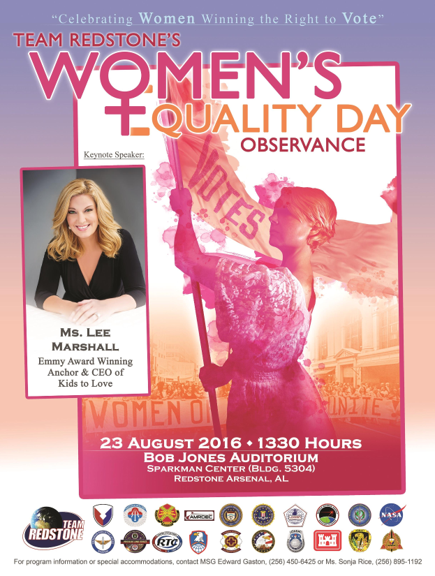 Ein Plakat für den Women's Equality Day von Team Redstone, das eine Frau mit einer "Women's Equality"-Fahne zeigt, mit Logo und Details des Ereignisses unten.