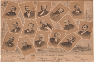 Eine Gruppe von Männern in Anzügen und Krawatten verschiedenen Alters mit dem Text "Millionäre der Vereinigten Staaten" in fetter schwarzer Schrift am unteren Rand auf einem hellblauen Hintergrund.